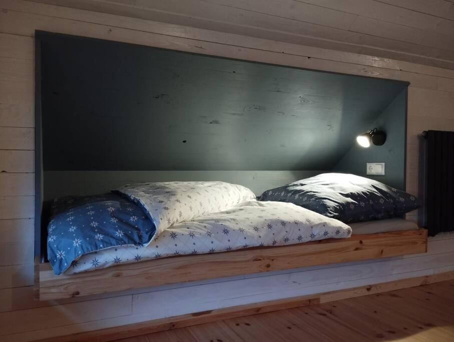 Gemuetliches Holzhaus Am See Warin Ngoại thất bức ảnh